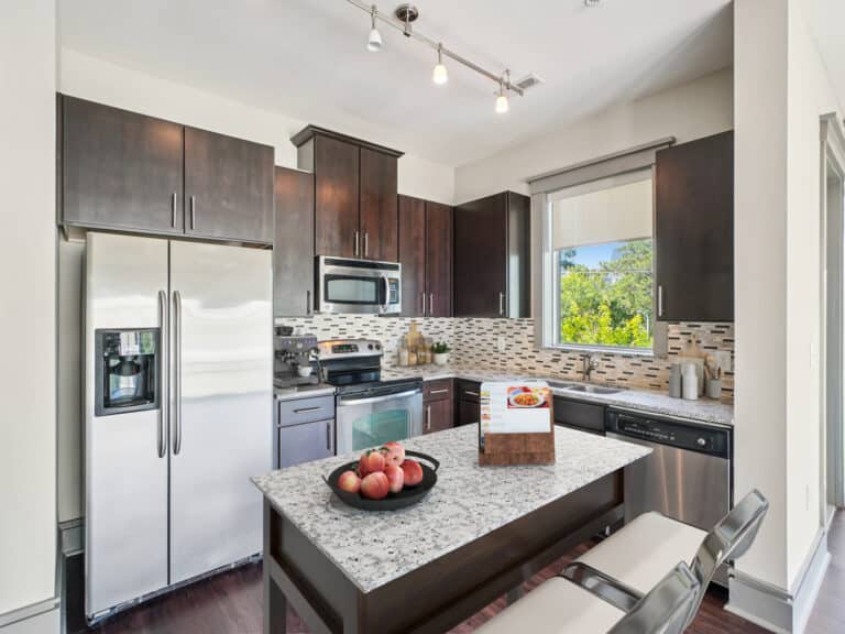 Trinity-Commons-Apartments-kitchen1